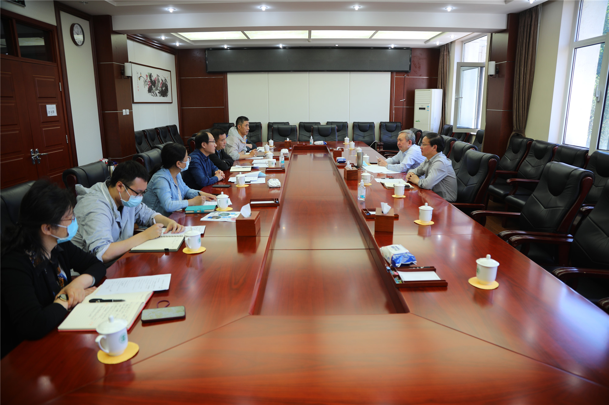 学校召开基建工程项目推进工作专题会议