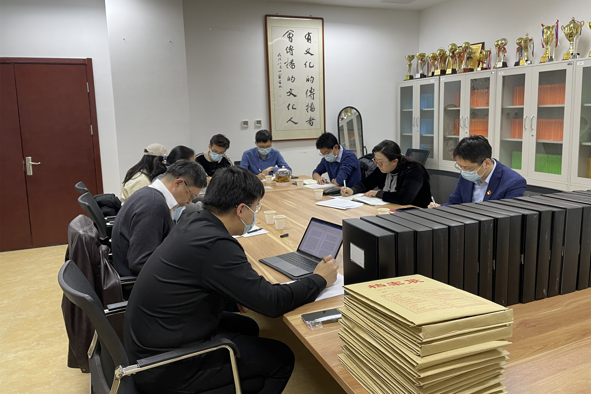 落实党建工作部署  提高党建工作质量 ——我校开展党建工作专题调研