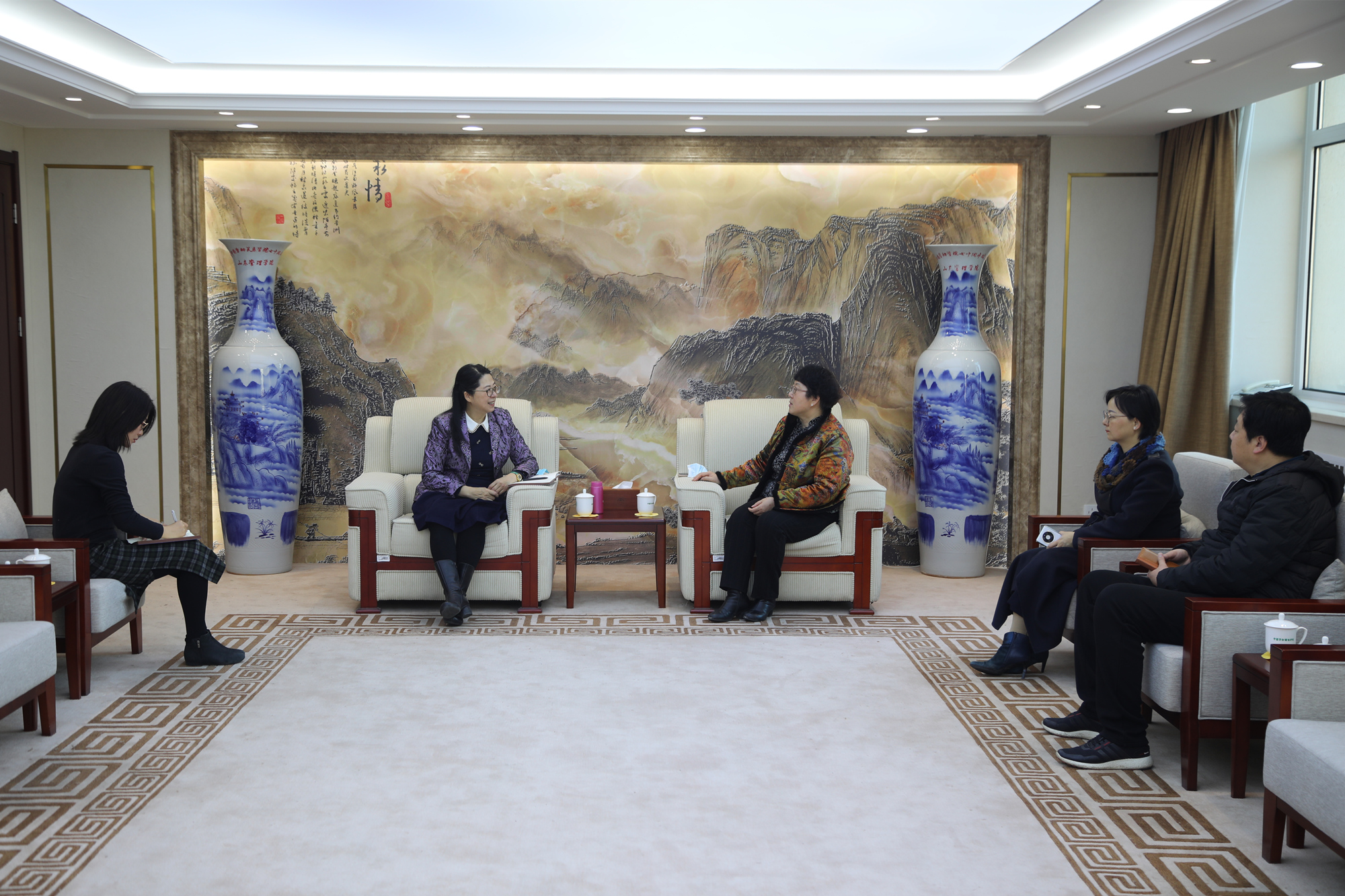 刘丽红副校长会见海淀区紫竹院学区管理中心书记一行