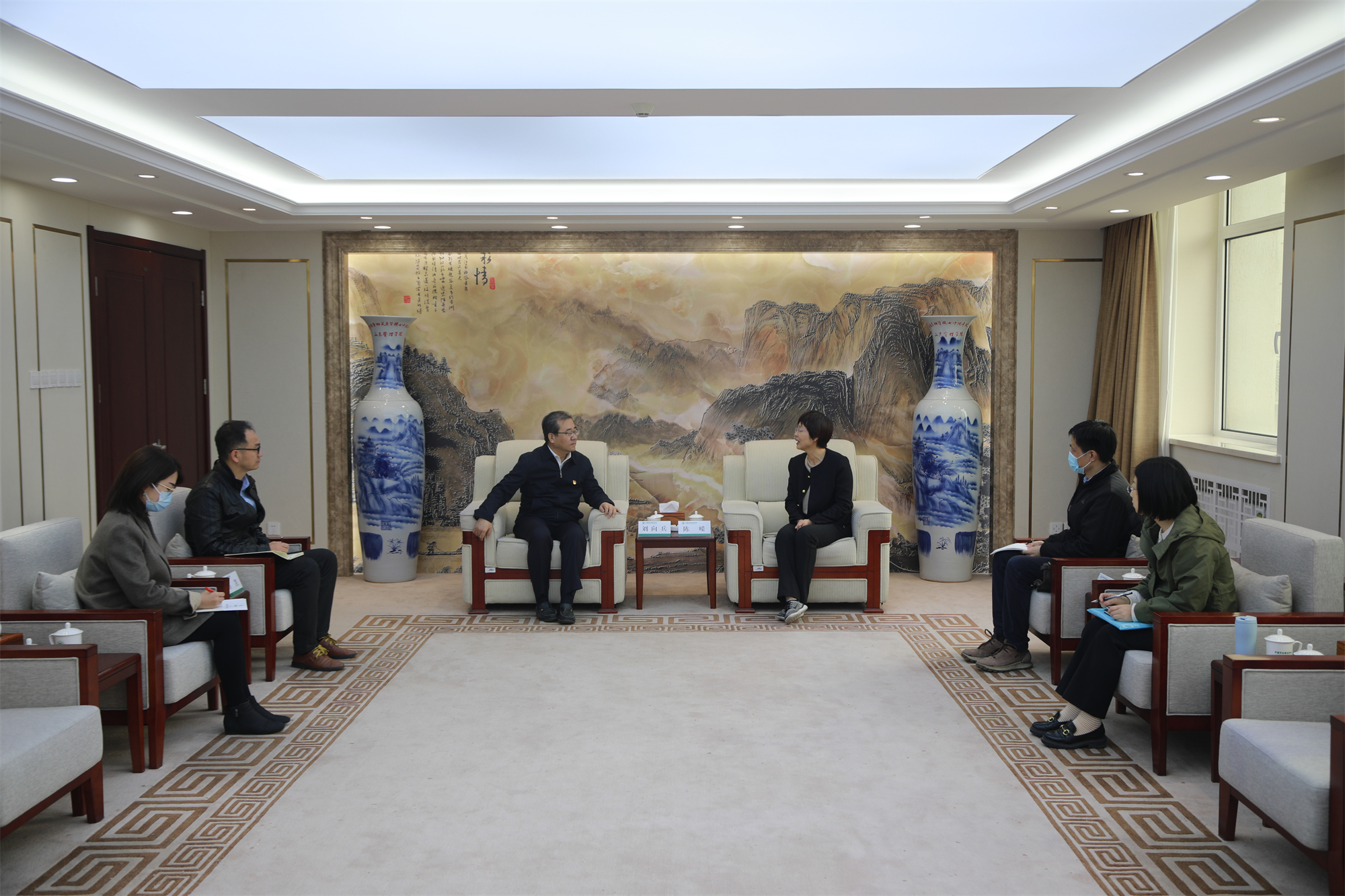 苏州市总工会陈嵘主席一行来校调研