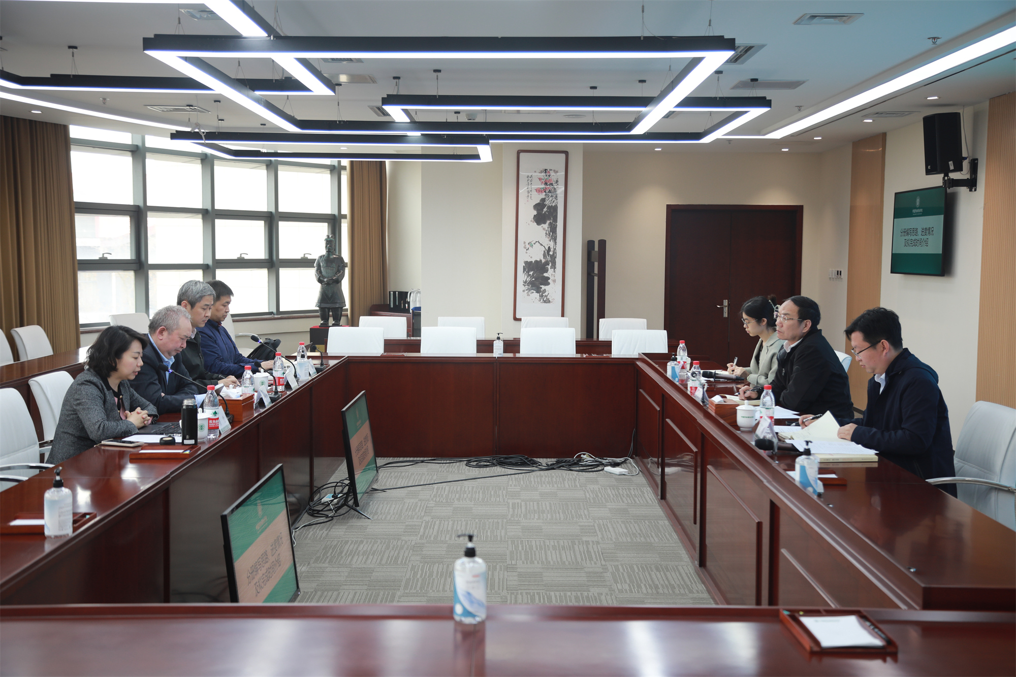 《中国劳动关系研究丛书》编写工作启动会召开