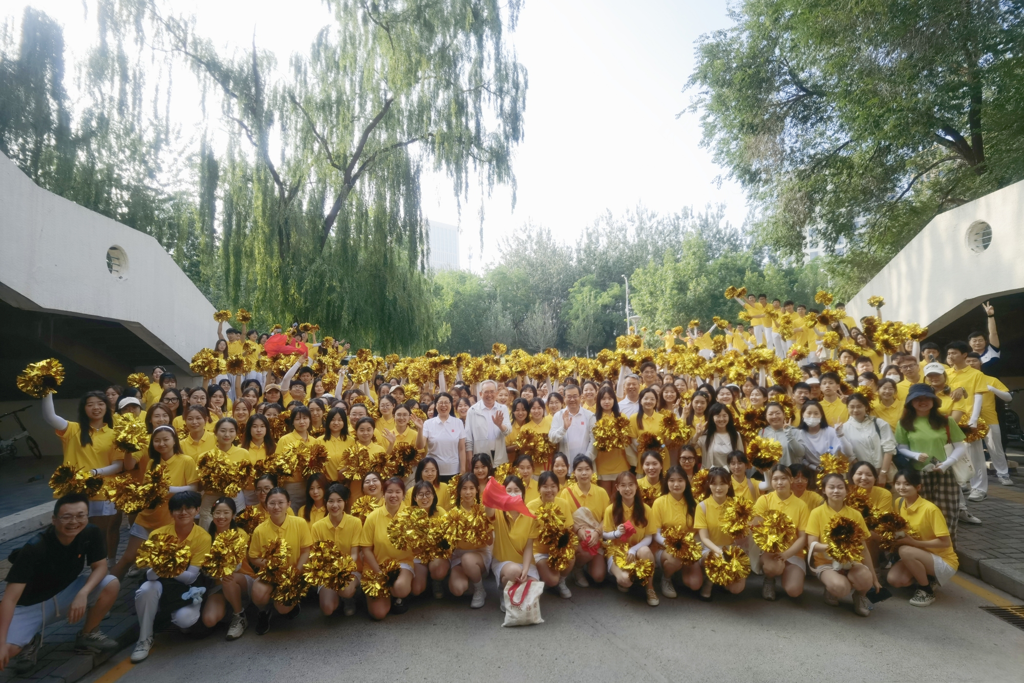 我校青年学子圆满完成全国总工会机关第九届运动会开幕式表演任务