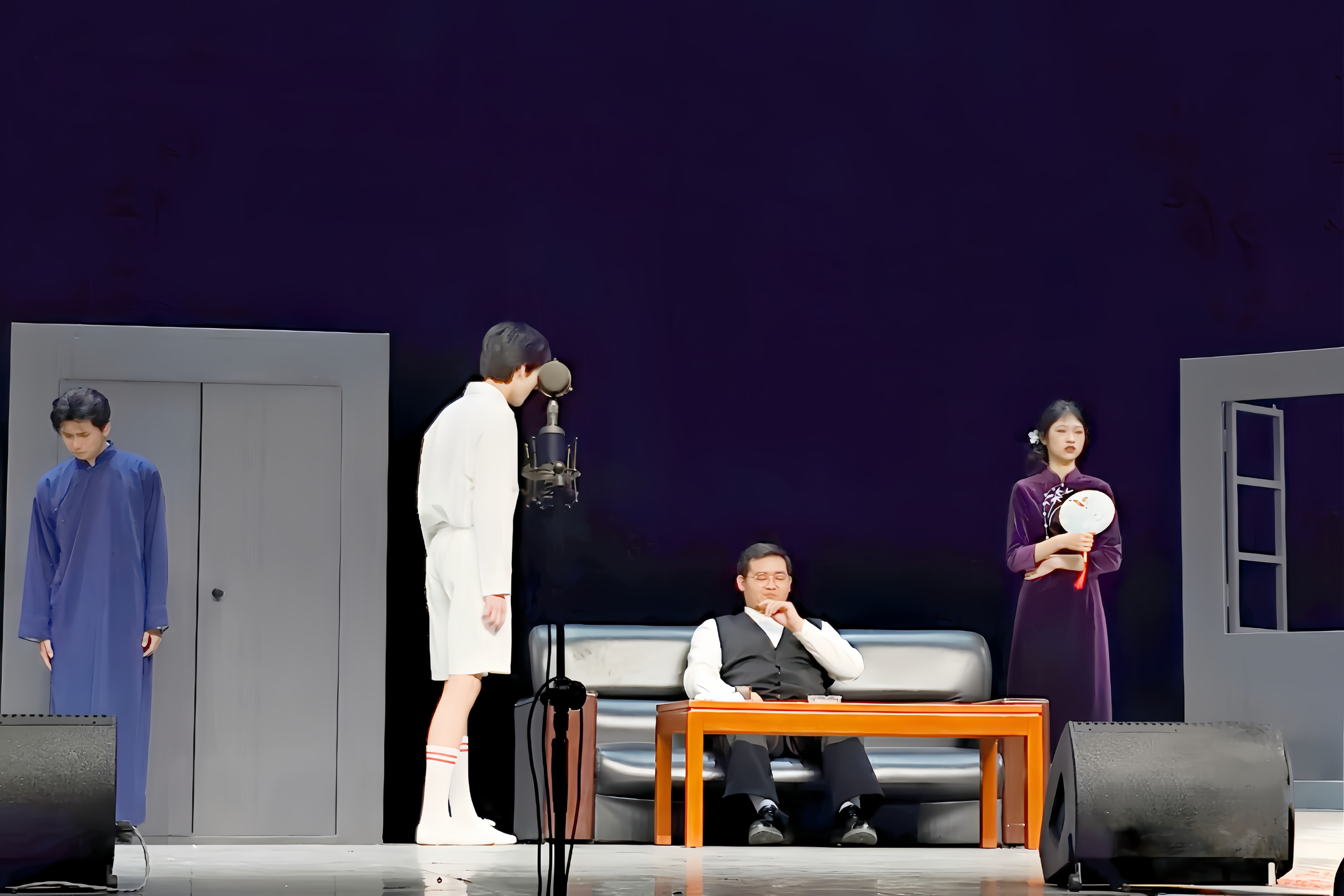 思政艺术大课堂 经典美育润校园——文化传播学院尘蹊话剧社话剧《雷雨》在涿州校区上演