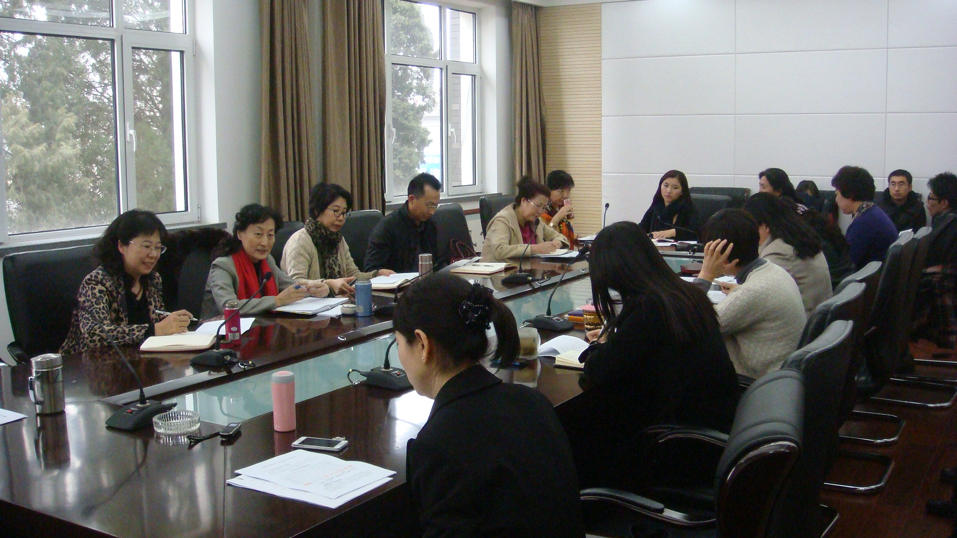 学校召开2013届毕业生就业工作推进会议