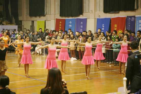 我校舞蹈队在第五届首都高校体育舞蹈比赛中获得佳绩