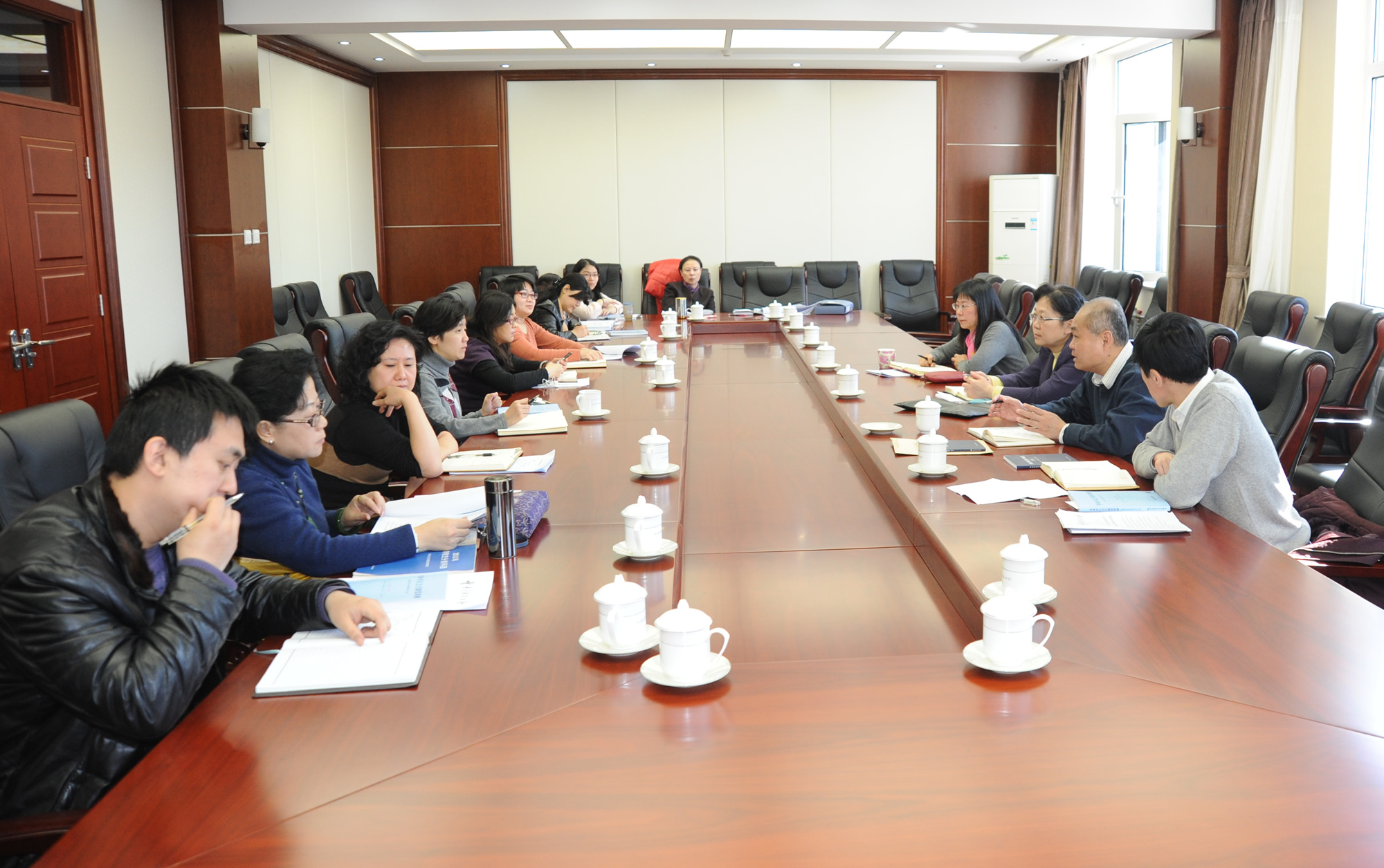 学校召开新旧会计制度衔接工作会议