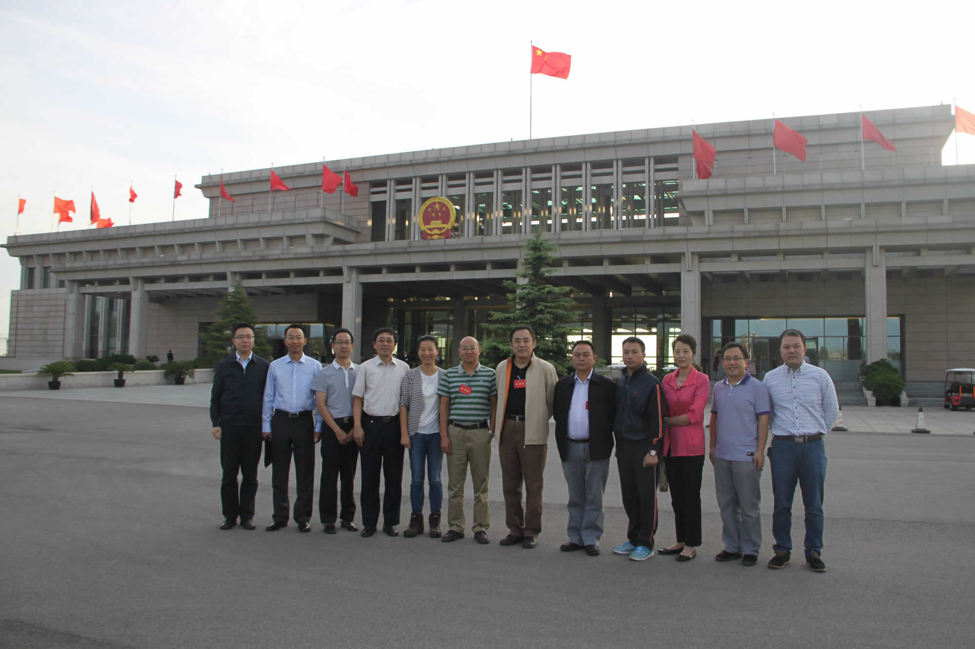 我校2014年度挂职锻炼人员相继赴任