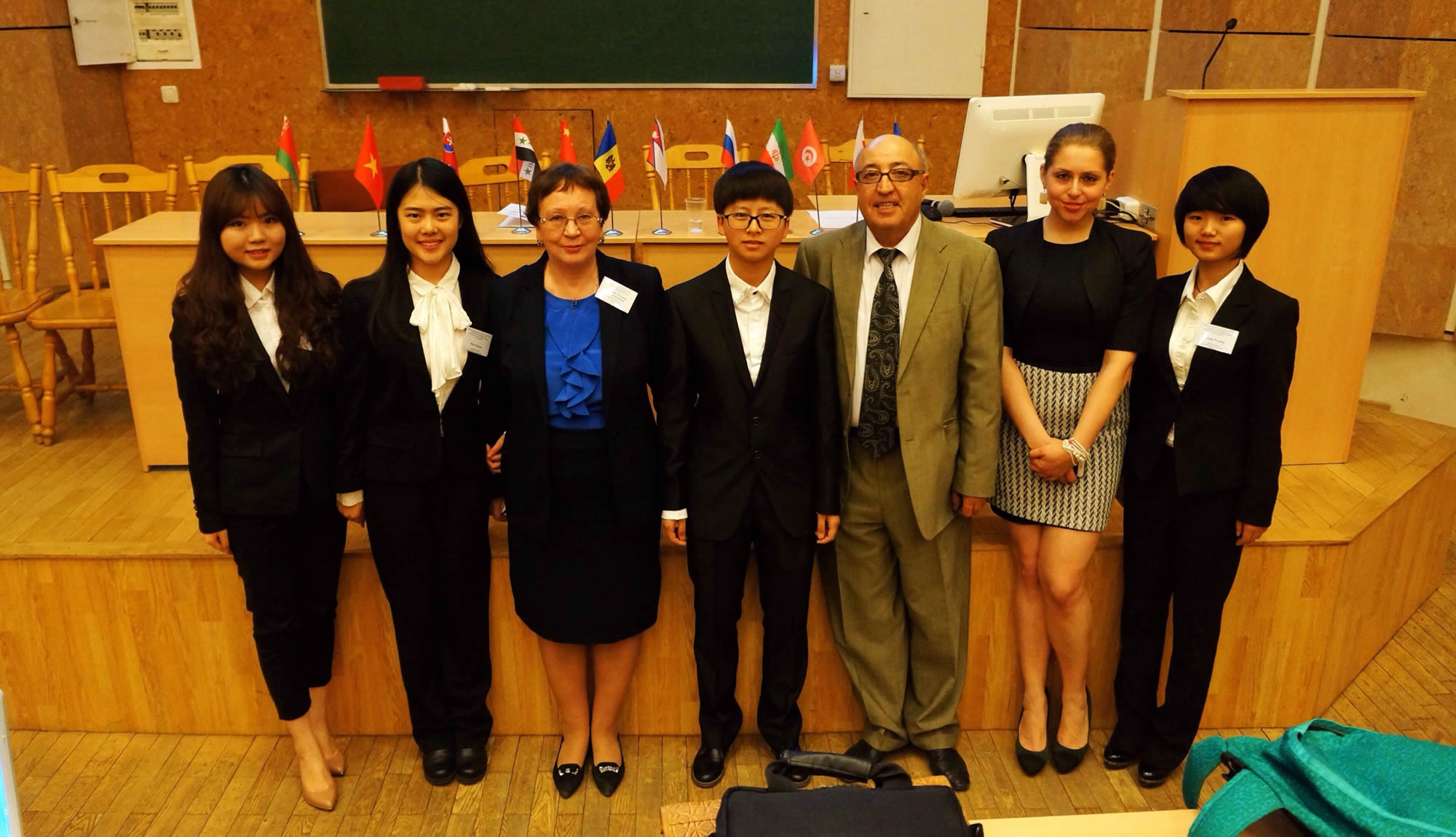 我校学生赴俄罗斯参加国际青年论坛