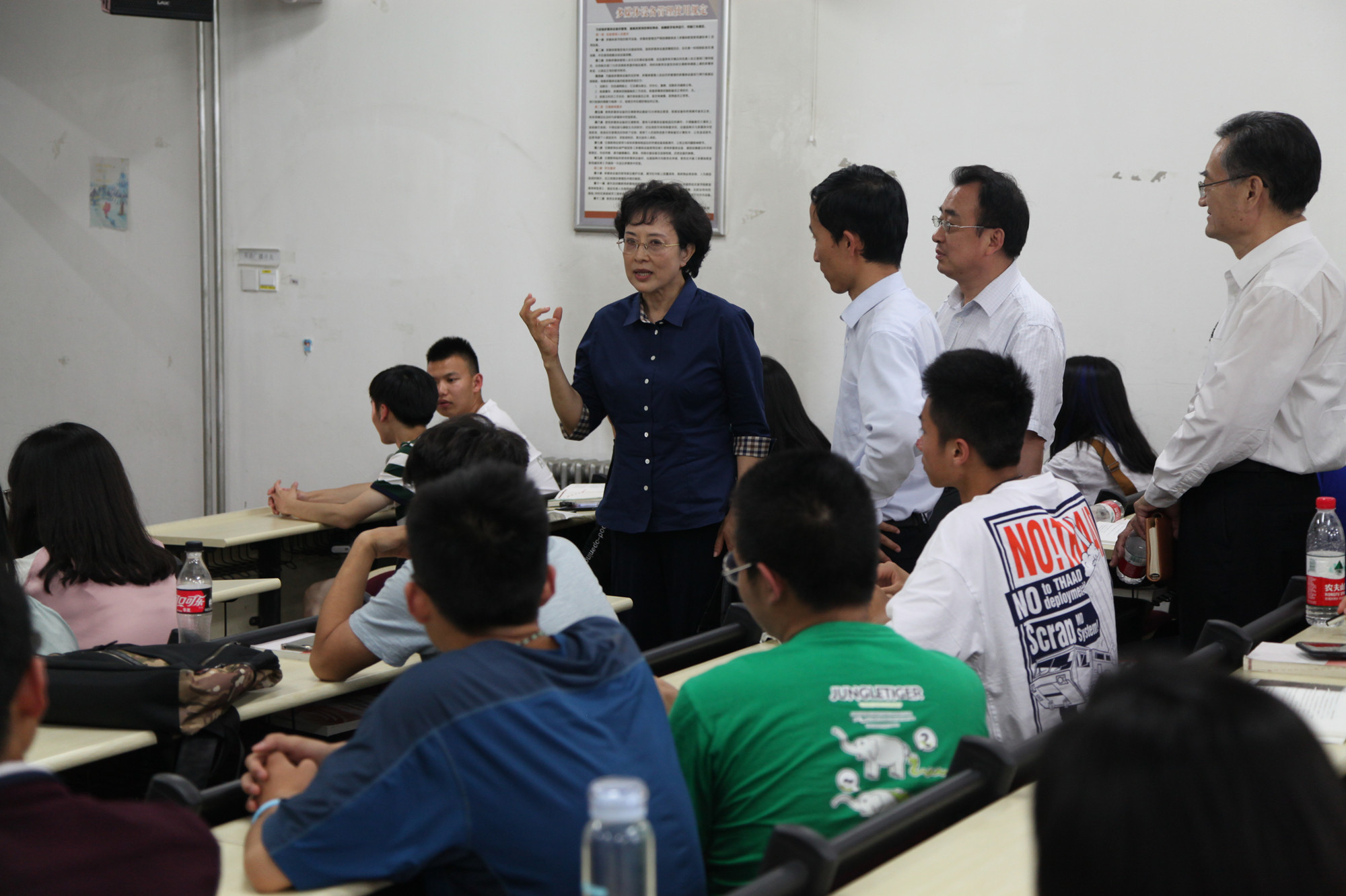 教育部高校思政课教学指导委员会主任靳诺一行到我校调研指导