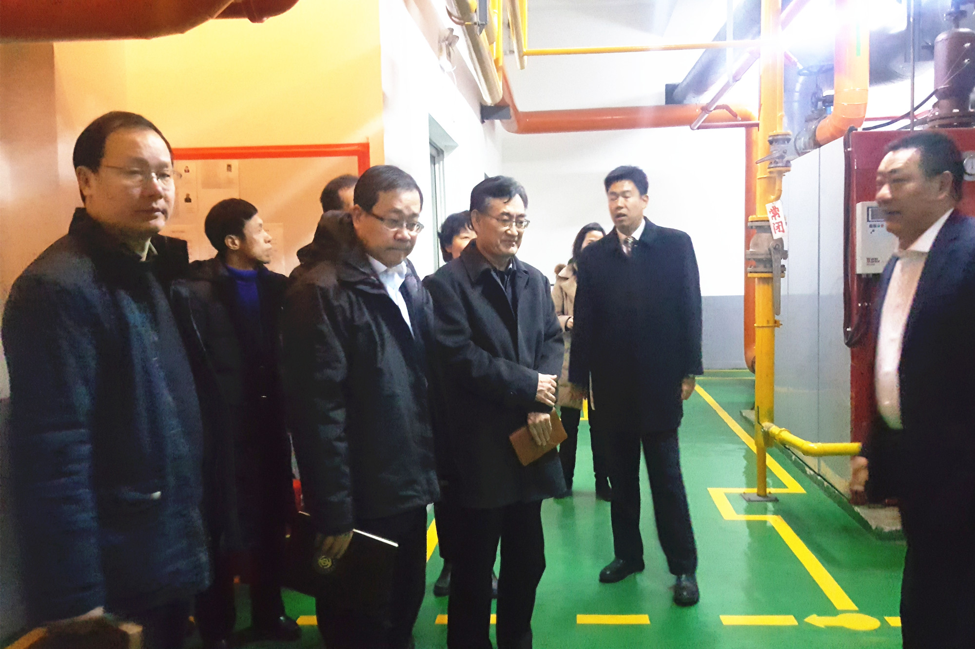 学校领导赴中工大厦调研