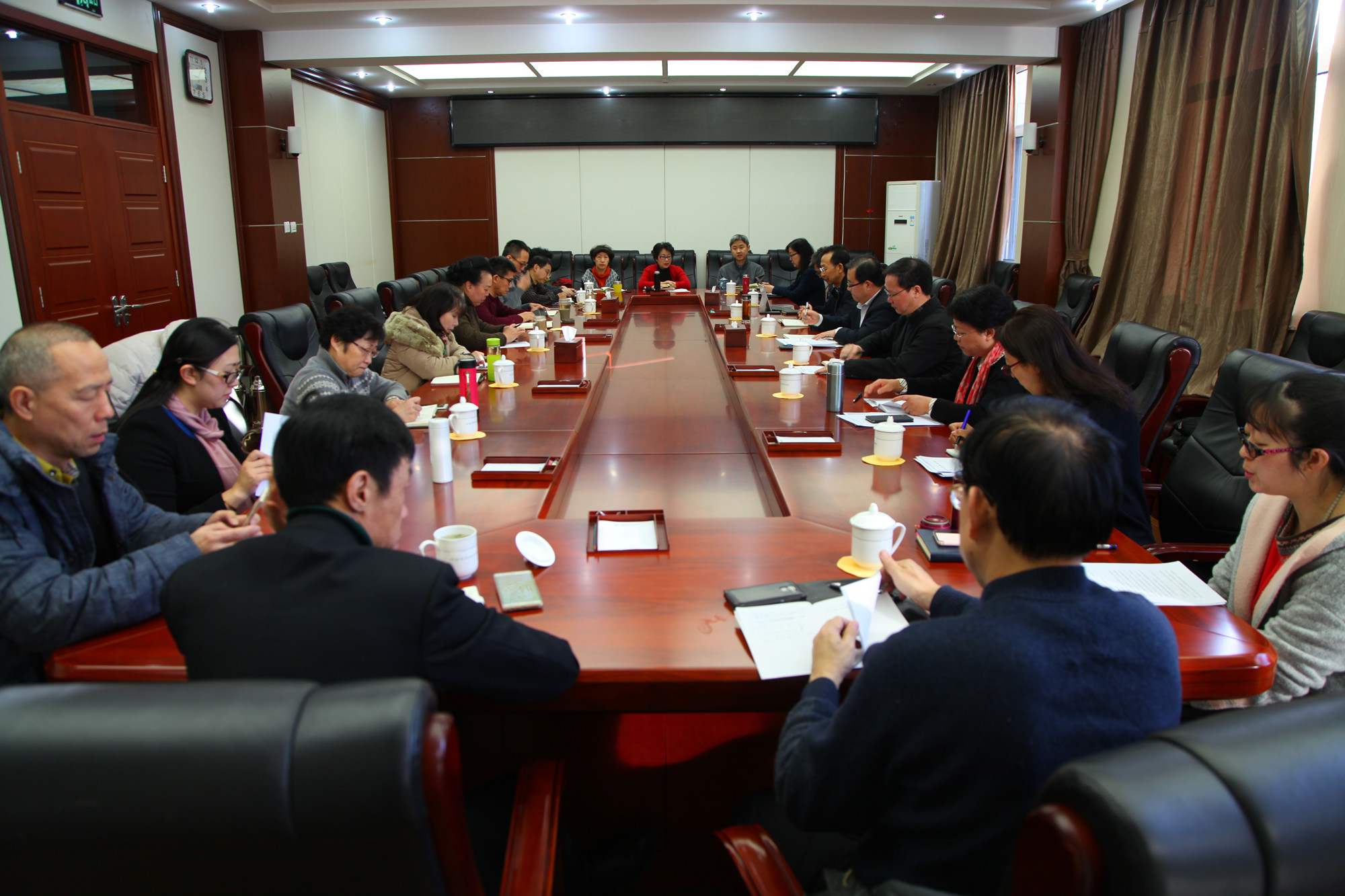 学校召开2017年度外事工作会议