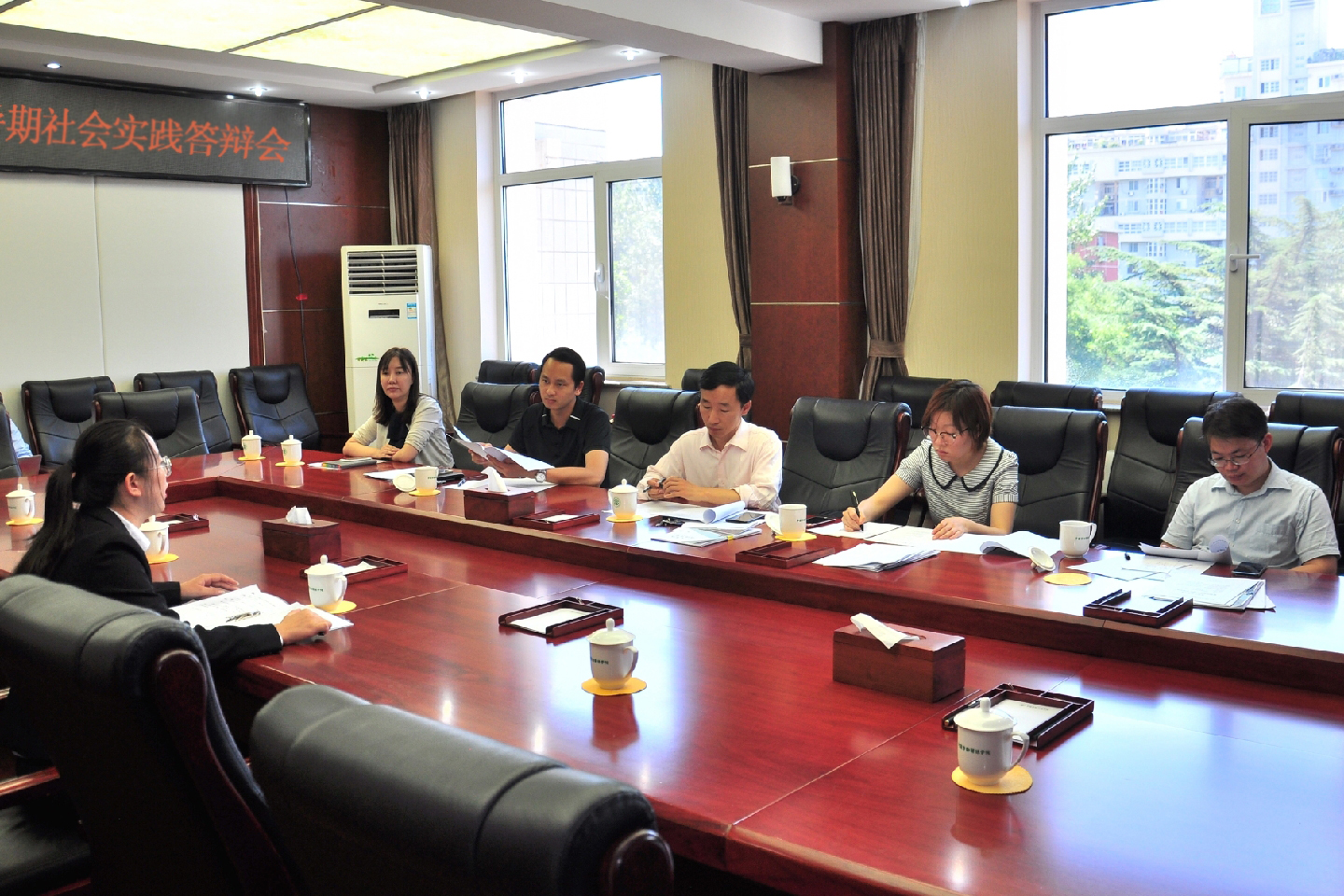 2018年首都大中专学生暑期社会实践市级重点项目答辩会在我校举行