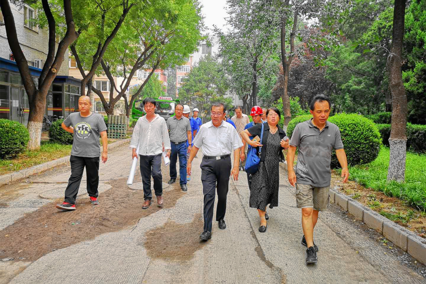 刘向兵校长带队检查北京校区在建项目工程进展情况