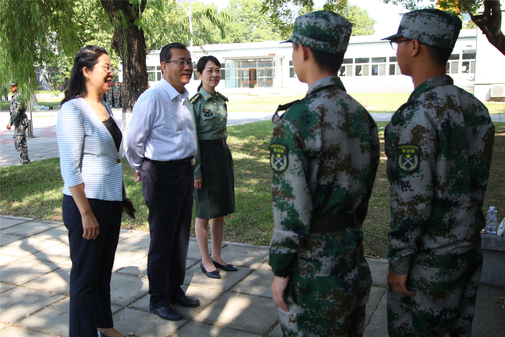 学校领导到涿州校区慰问2018年军训师生