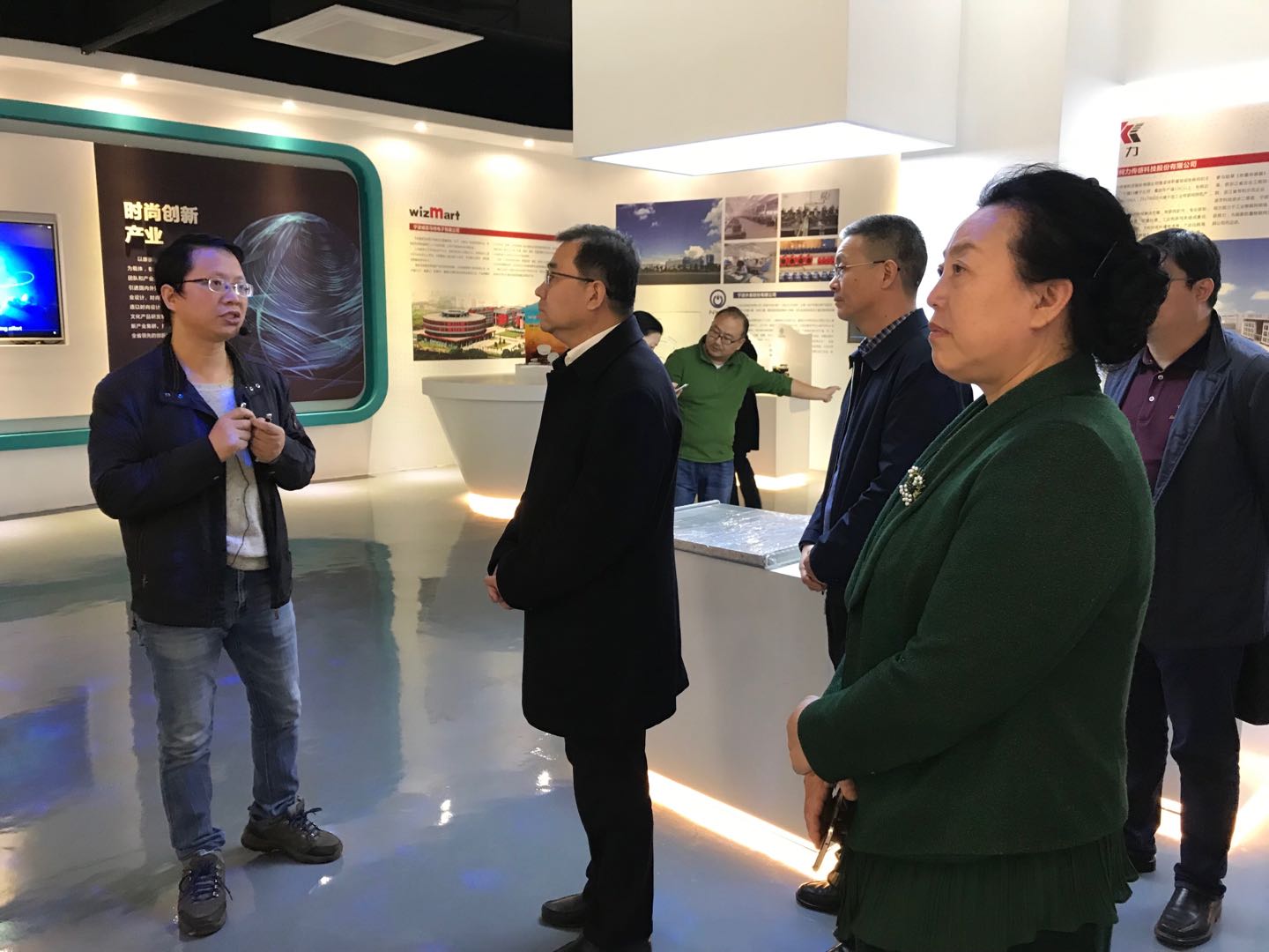 刘向兵校长一行赴宁波市江北区开展考察调研工会工作