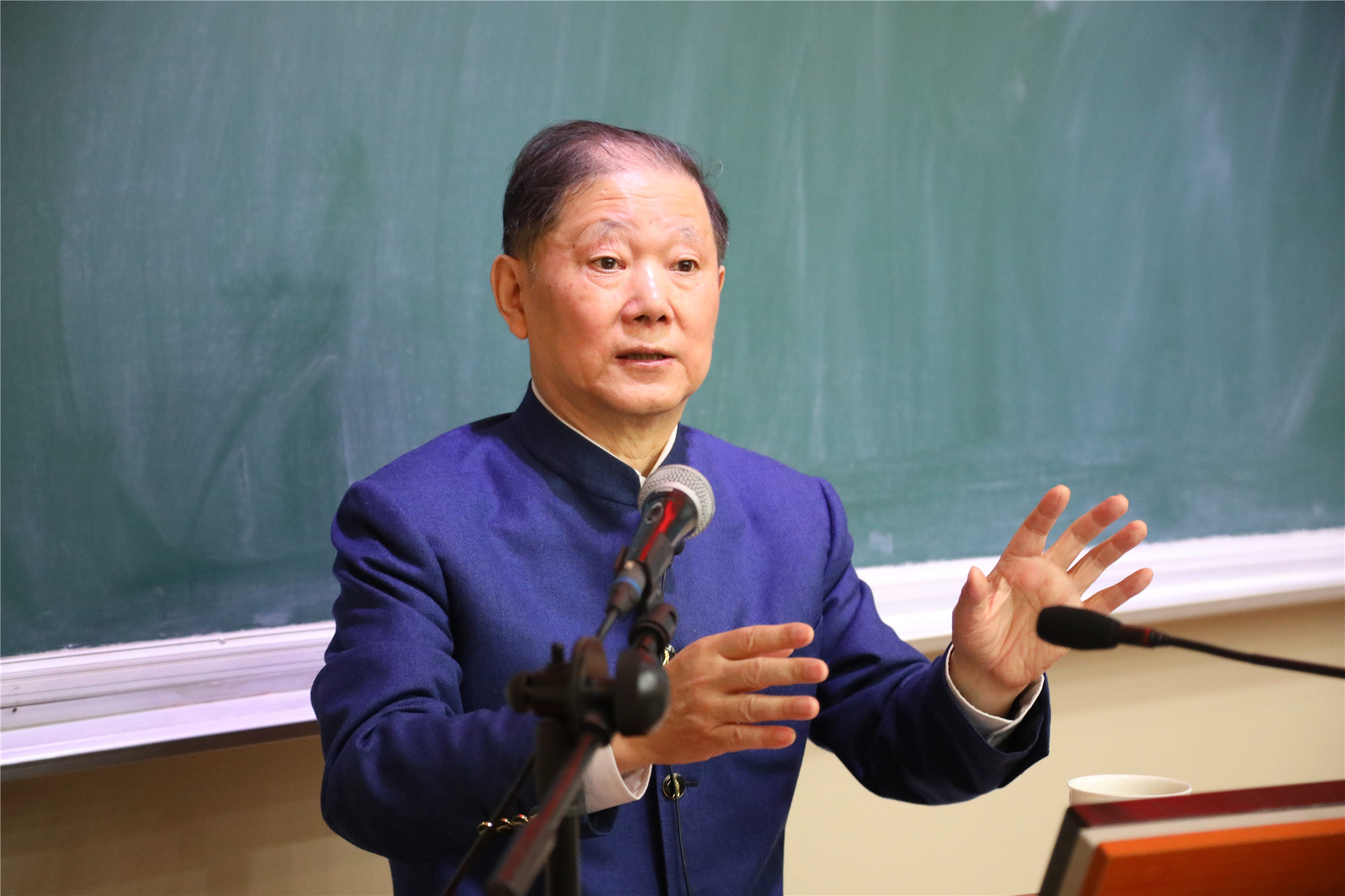 我校“大使来了”系列讲座第二场成功举行