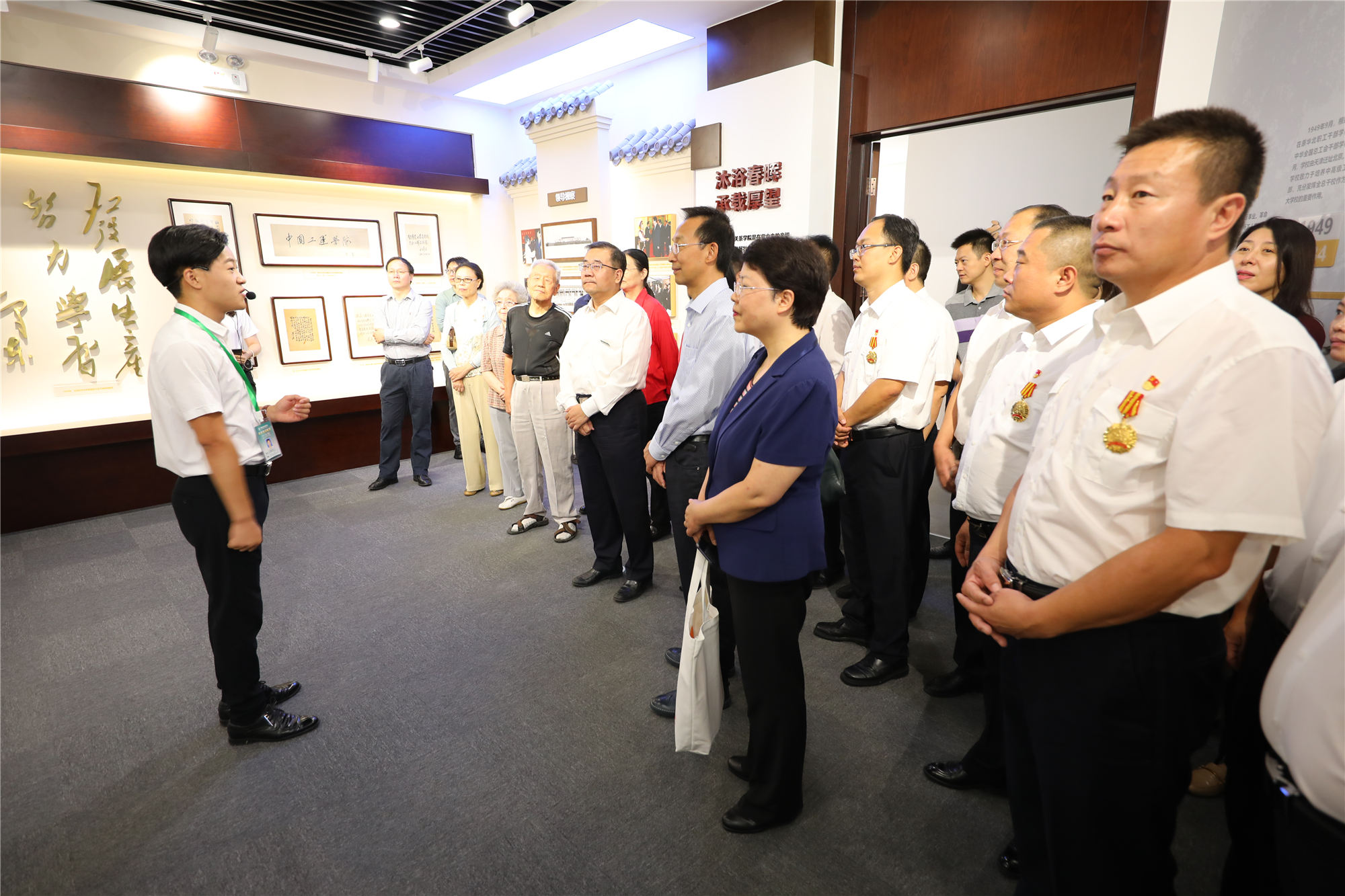 学校新校史馆盛大开幕　喜迎70周年校庆