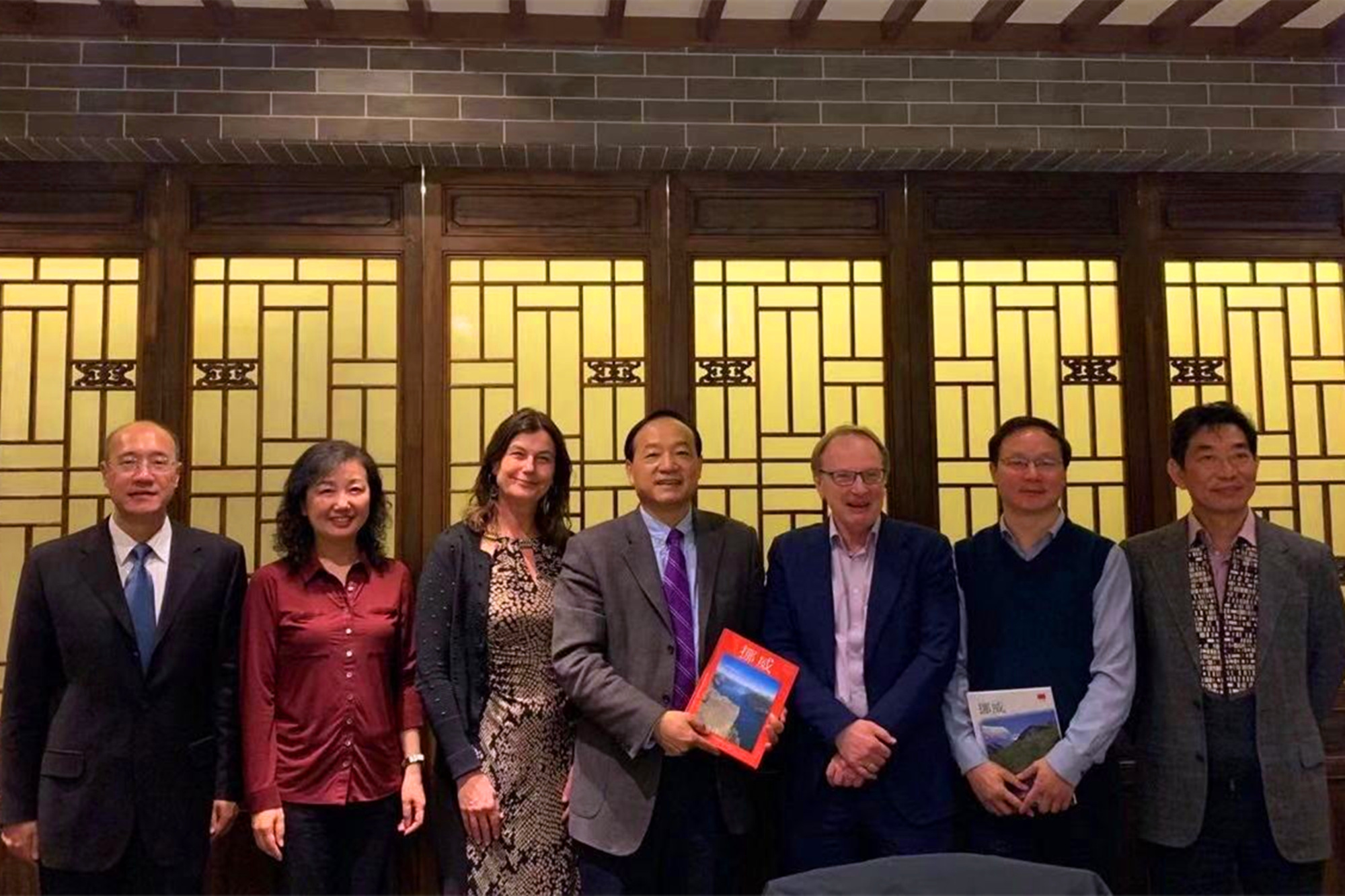 挪威奥斯陆大学法学院一行来我校交流访问