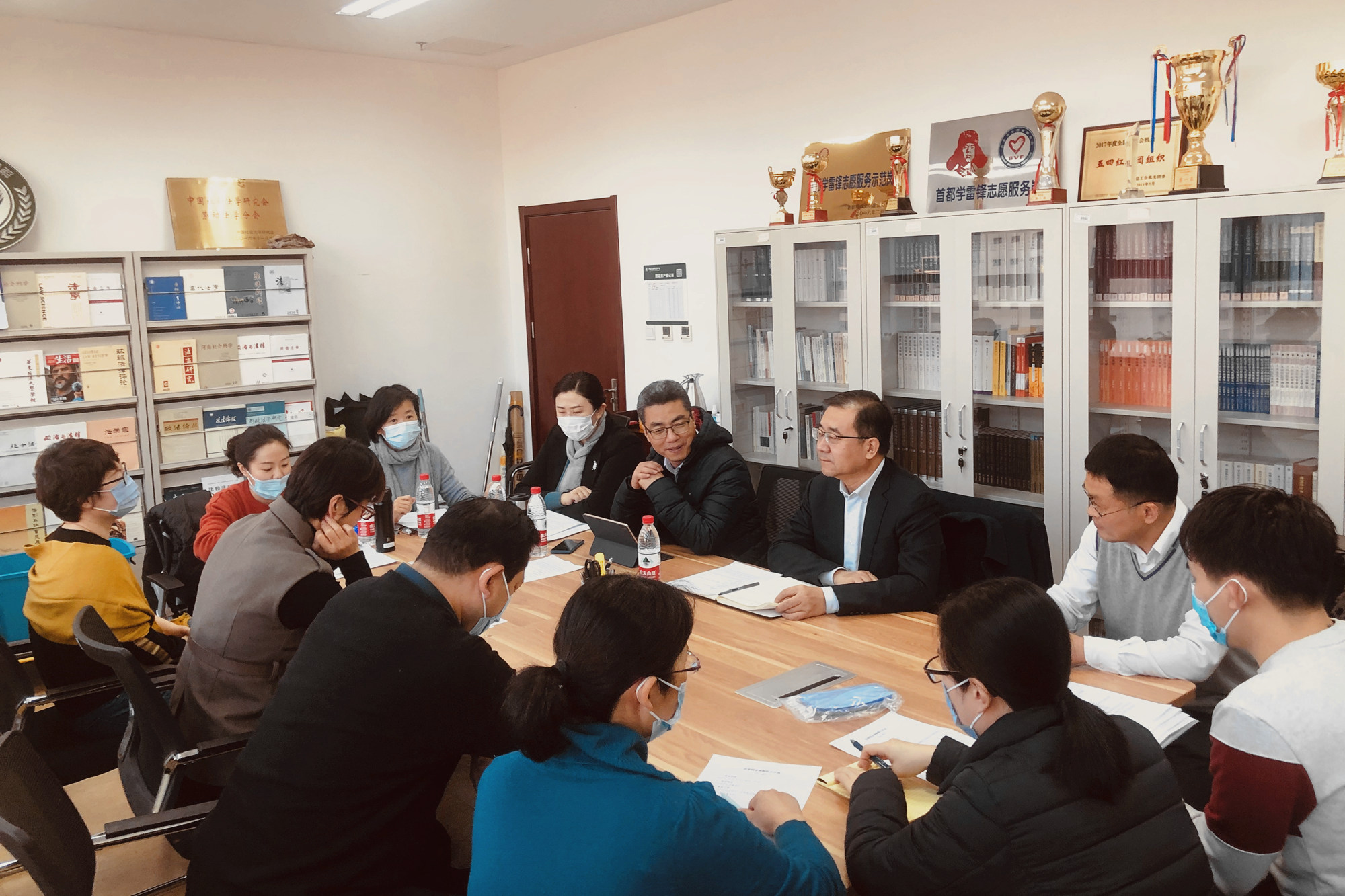 刘向兵书记到法学院调研指导工作