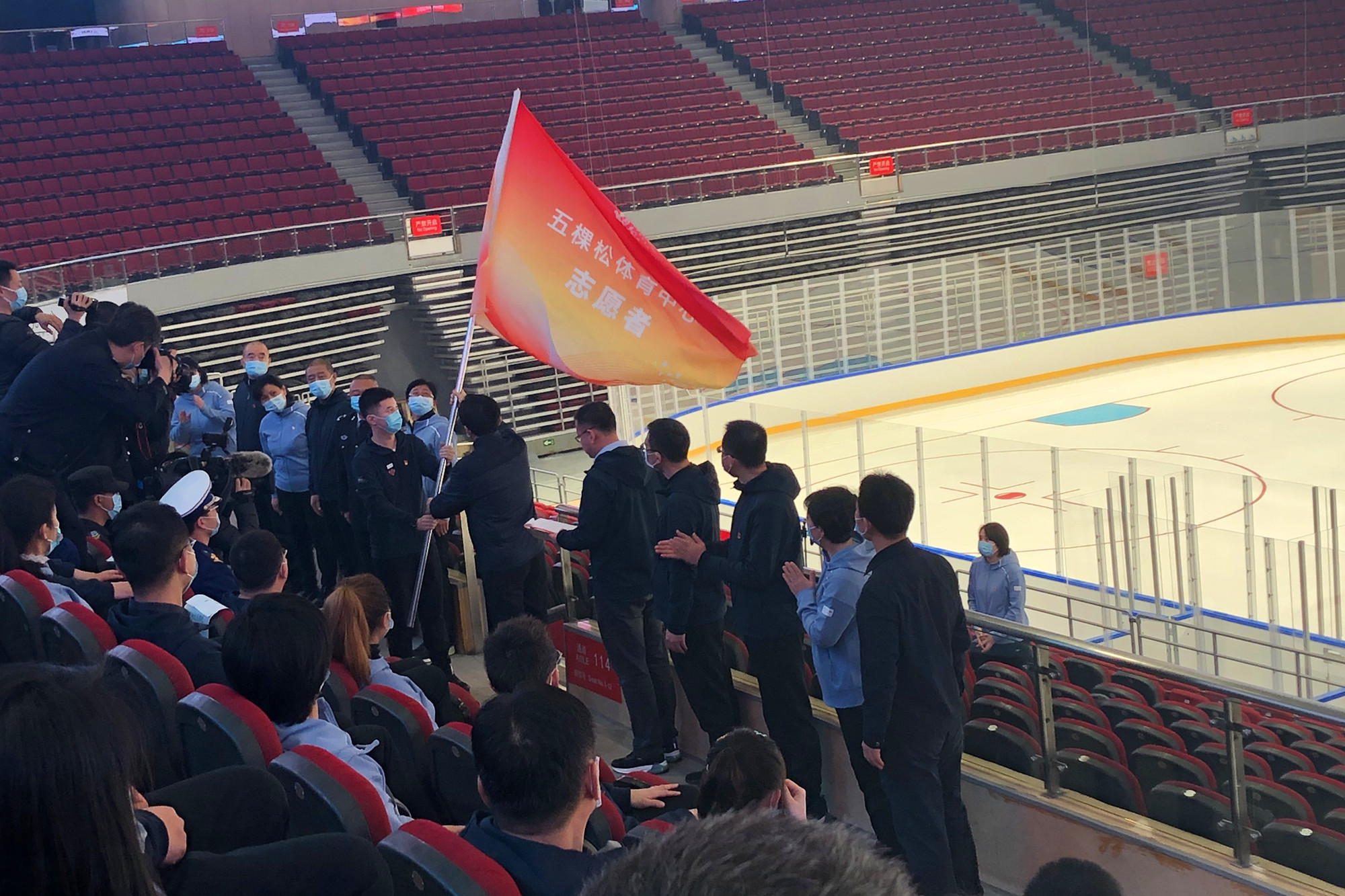 我校师生志愿者圆满完成“相约北京”冬季体育赛事系列测试活动志愿服务工作